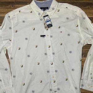 Vintage Tommy Hilfiger Men’s Guthrie Critter-Print Shirt